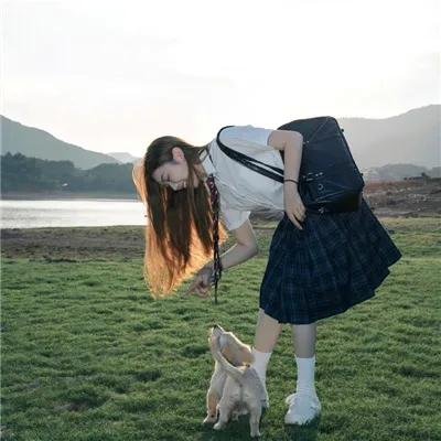 荷莉